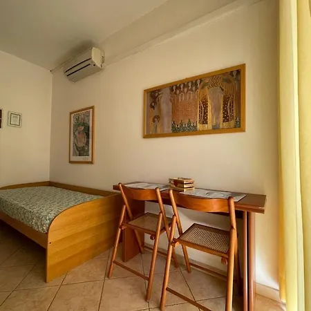 Eden Appartamenti Marina di Grosseto Exterior photo
